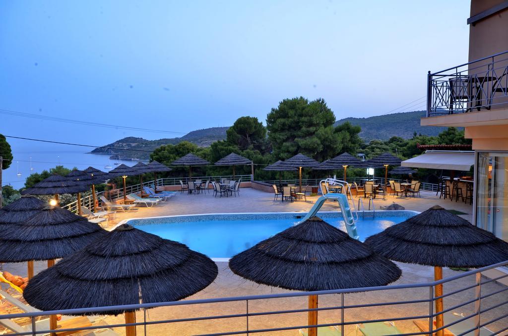 Hotel Magda Agia Marina  외부 사진