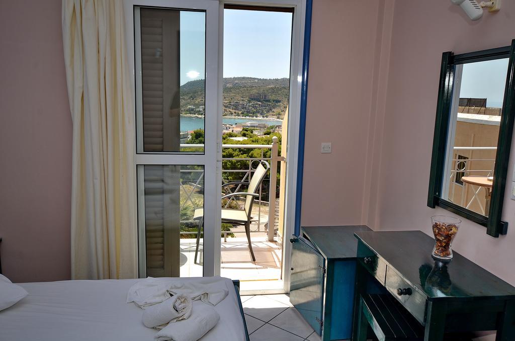 Hotel Magda Agia Marina  외부 사진
